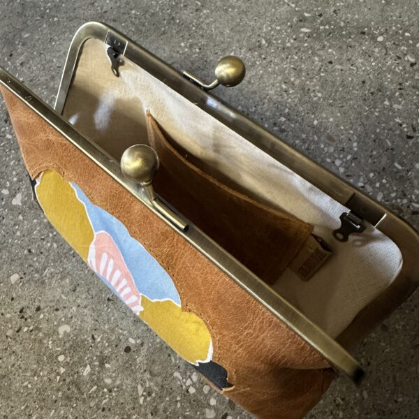 Holowko Clutch - Image 3