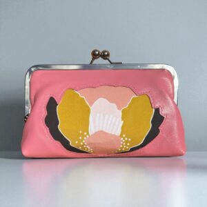 Magnolia clutch - Peony Pink