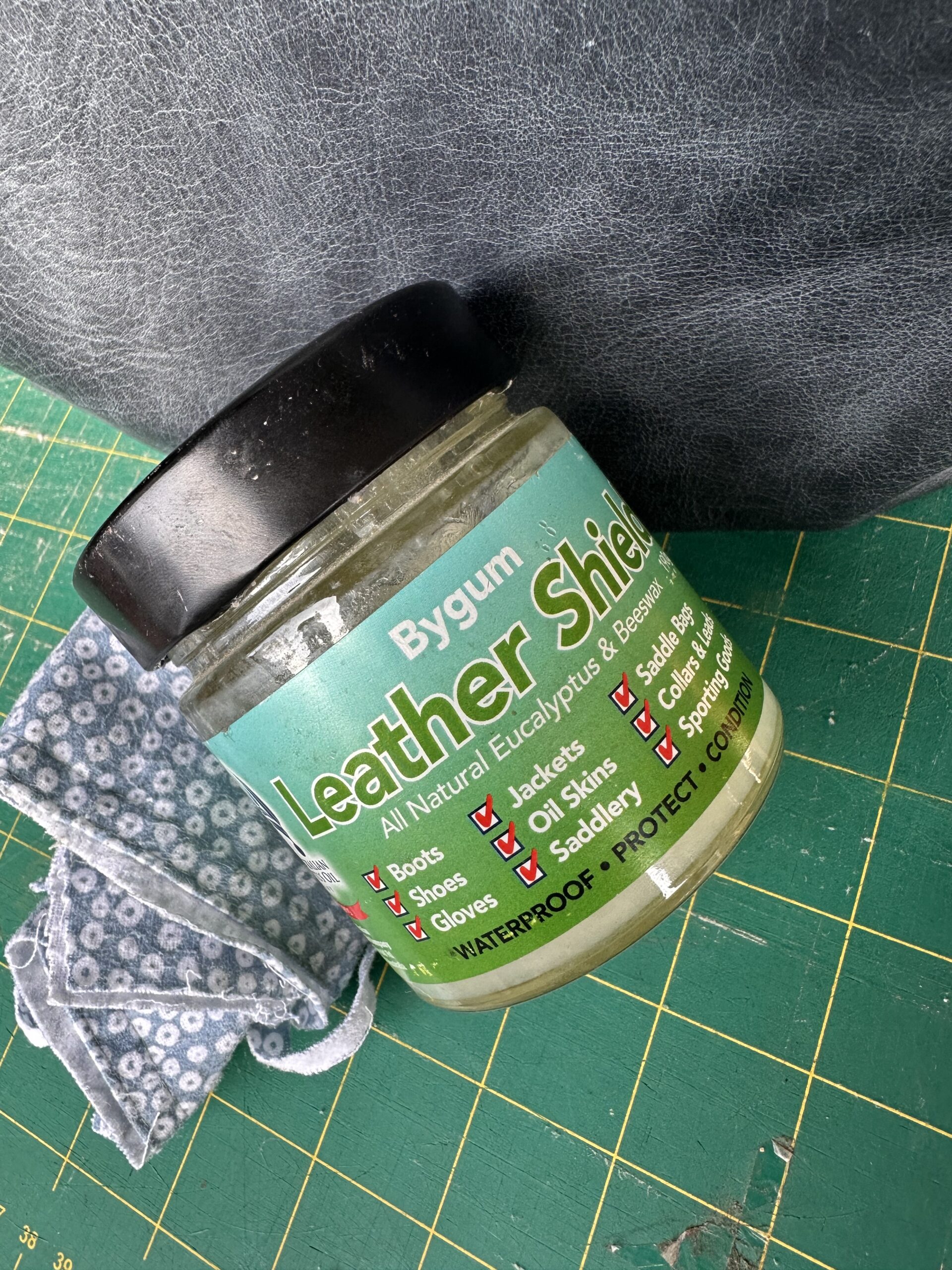 Leather conditioning treatment